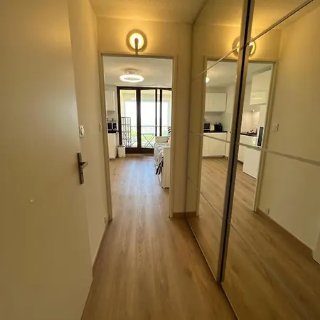 Joli Avec Belle Vue Et Parking Gratuit * 모기오