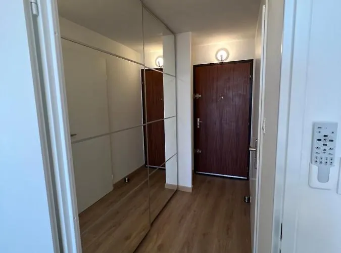 Joli Avec Belle Vue Et Parking Gratuit Apartmán